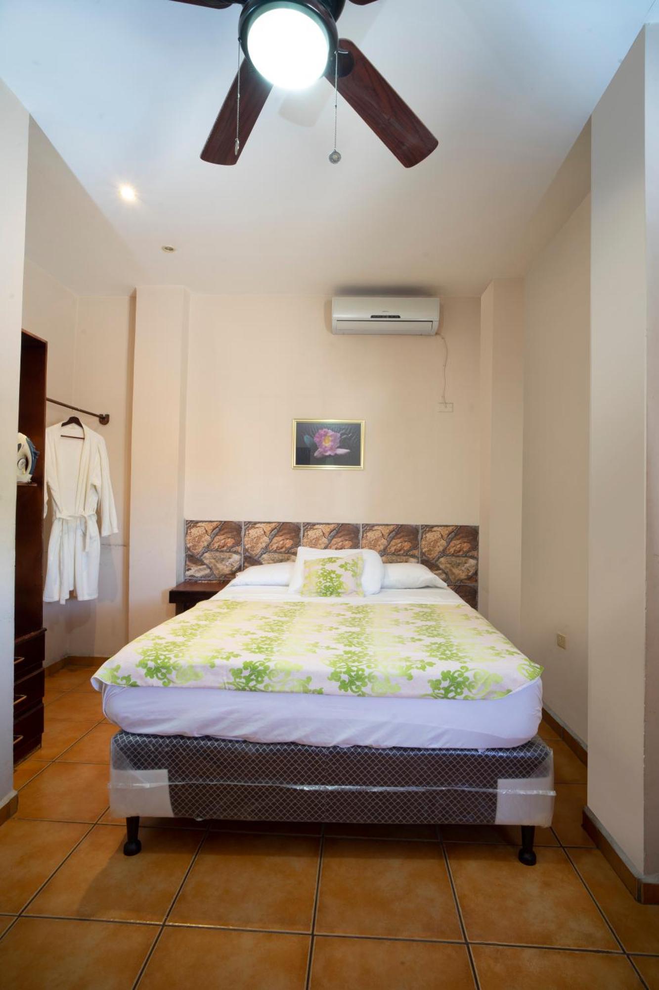 Apart Hotel La Trejo San Pedro Sula Eksteriør bilde